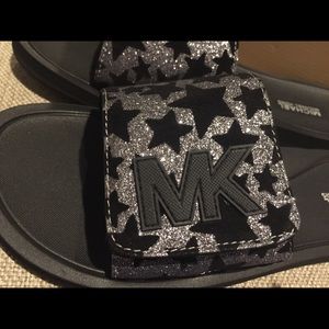 Michael Kors size 8 adjustable velcro slides